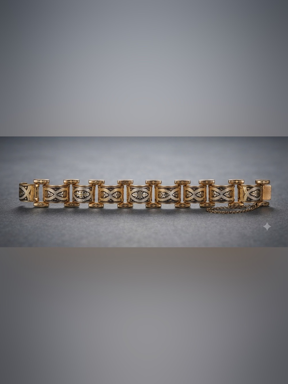 VTG Damascene link bracelet black enamel floral scrollwork gold tone